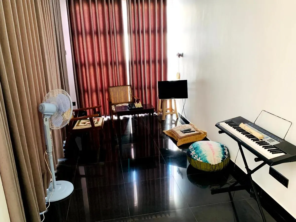 Villa Avi - Near Airport Negombo 0*,  Sri Lanka